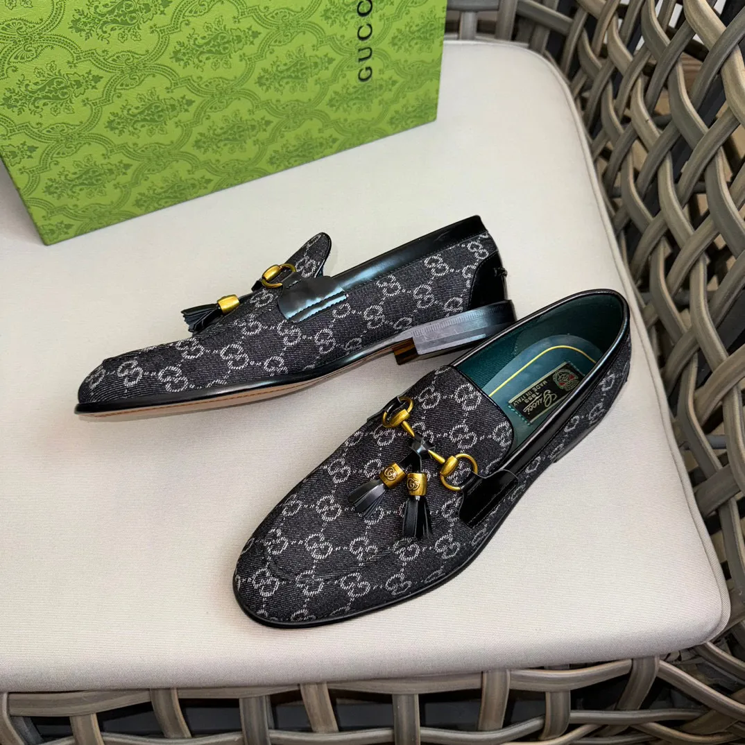 Men's shoes 💰900 Gucci～High-end genuine leather outsole men's casual leather shoes｜The upper is made of imported original presbyopic canvas fabric with top layer cowhide material｜Classic horsebit decoration｜Genuine leather handmade tassel embellishment｜Low-key luxury temperament｜Comfortable foot feeling｜Imported genuine leather outsole｜First layer cowhide inner padding｜Fine details Size: 39-44 (customized at 45.46)